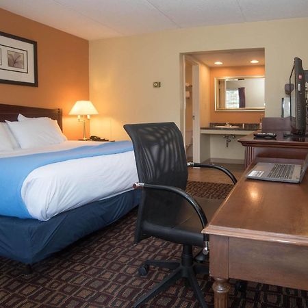 Colonnade Inn Lyndonville Εξωτερικό φωτογραφία
