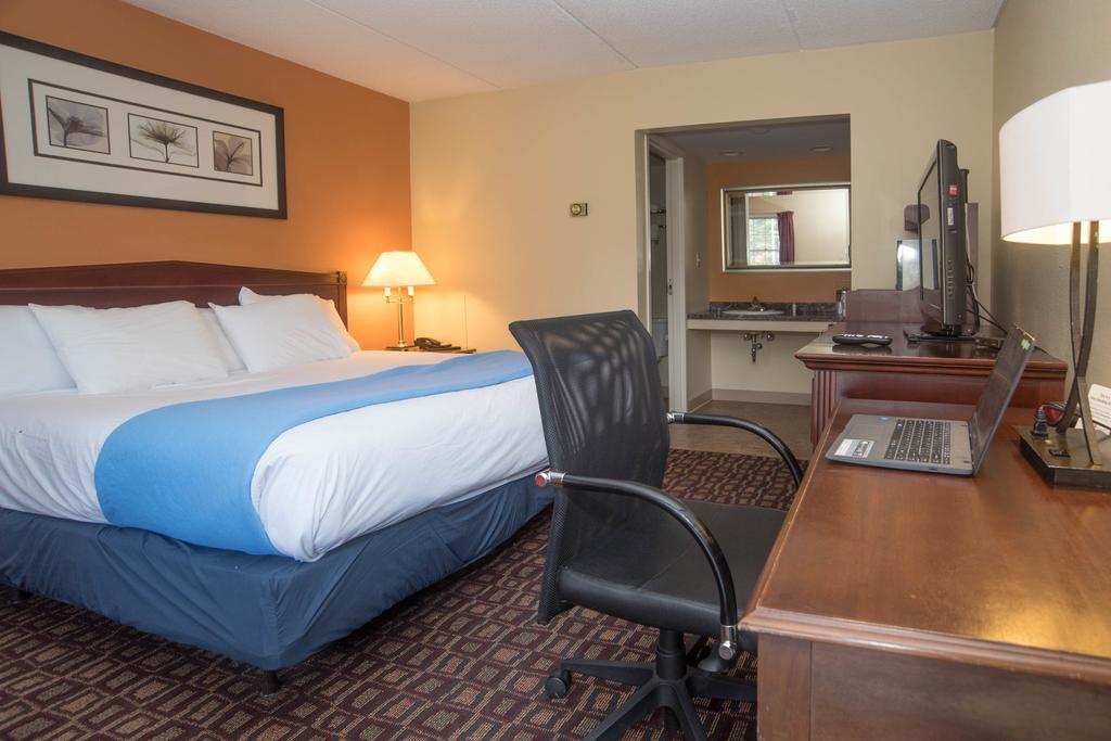 Colonnade Inn Lyndonville Εξωτερικό φωτογραφία