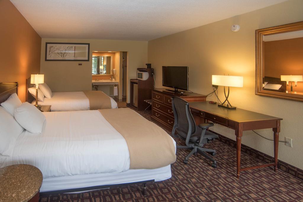 Colonnade Inn Lyndonville Εξωτερικό φωτογραφία