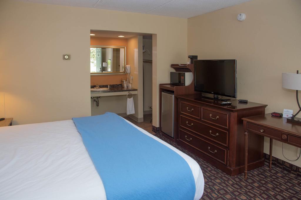 Colonnade Inn Lyndonville Εξωτερικό φωτογραφία