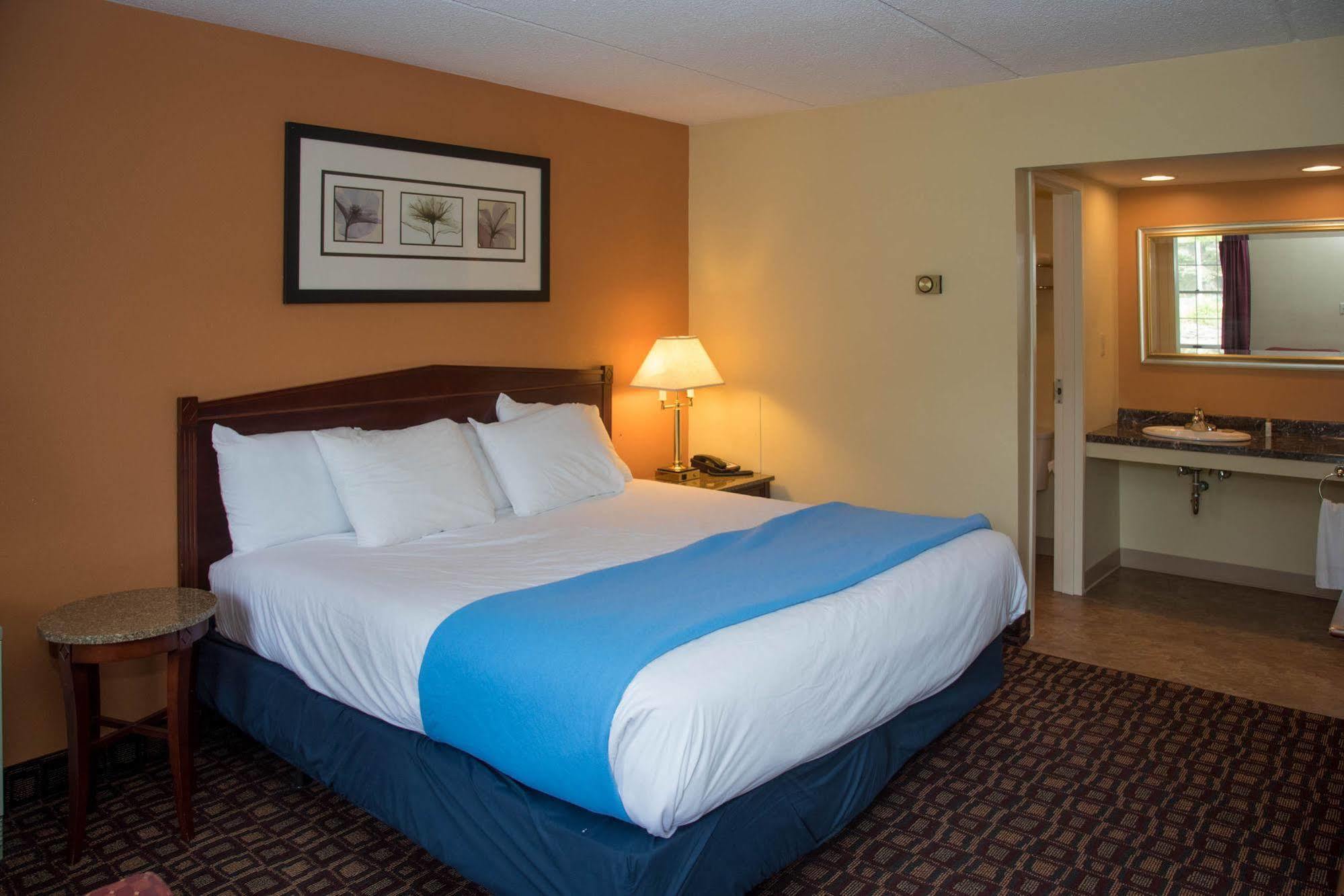 Colonnade Inn Lyndonville Εξωτερικό φωτογραφία
