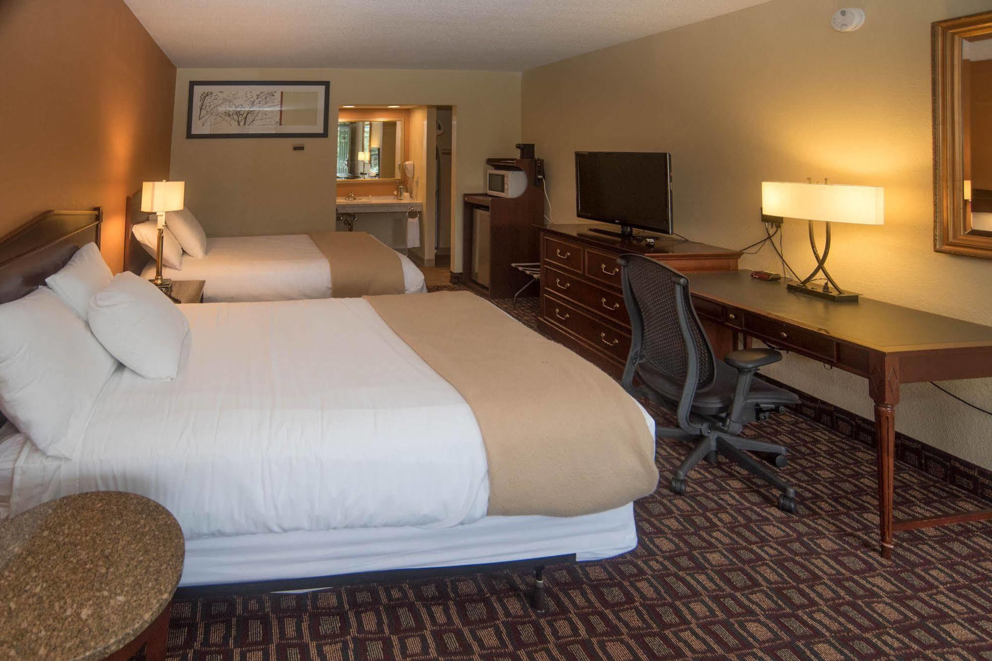 Colonnade Inn Lyndonville Εξωτερικό φωτογραφία